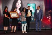 تسليم جائزة آسيا جبار لإنعام بيوض (فيسبوك/الترا جزائر)