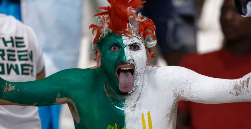  (الصورة: Getty) مشجع جزائري في "كان" كوت ديفوار